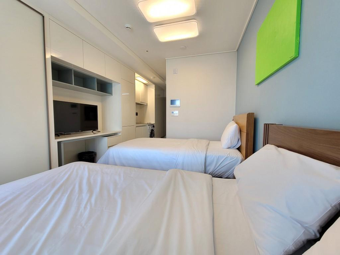 Bedroom 6