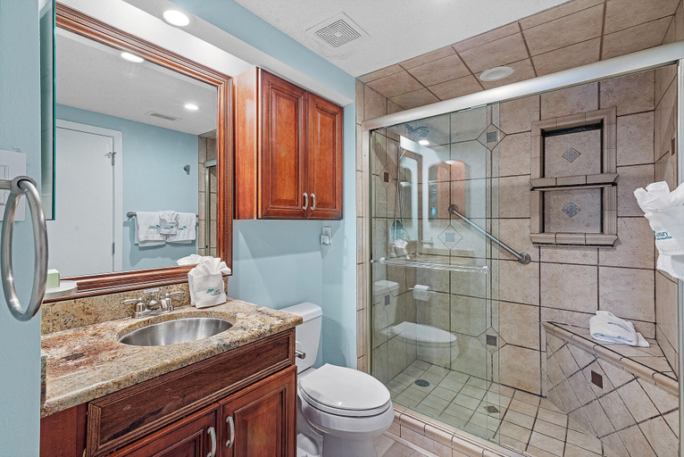 Bathroom 3, Shipwatch D604, Escambia