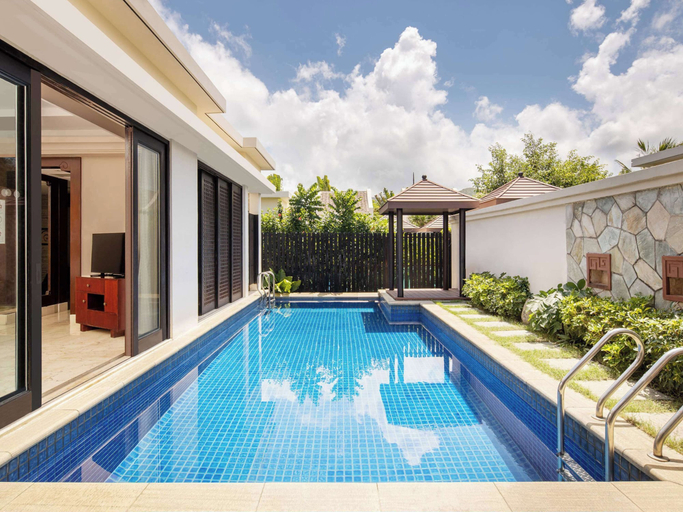 Swimming Pool 11