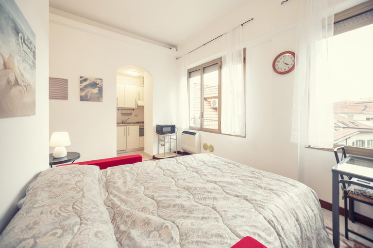 Bedroom 2, Sanremo City Center II by Wonderful Italy, Imperia