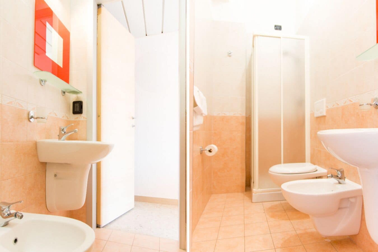 Bathroom, Hotel Saint Tropez, Teramo