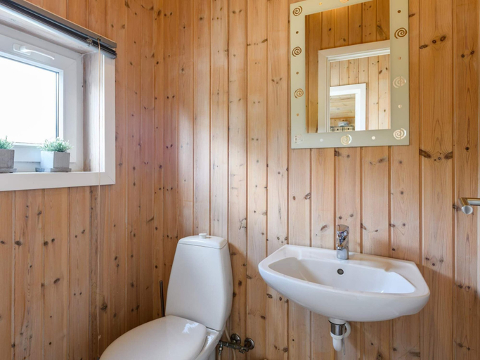 Bathroom 3, 4 Person Holiday Park Home in Hemmet, Ringkøbing-Skjern