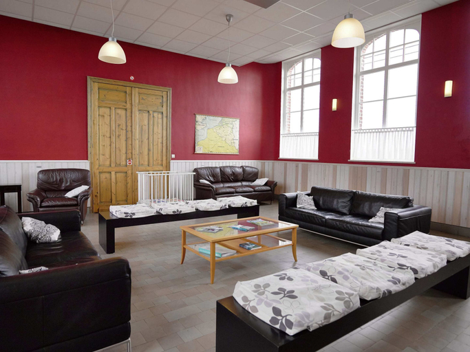 Others 5, Oud Schooltje De Linde for Twenty Person, West-Vlaanderen