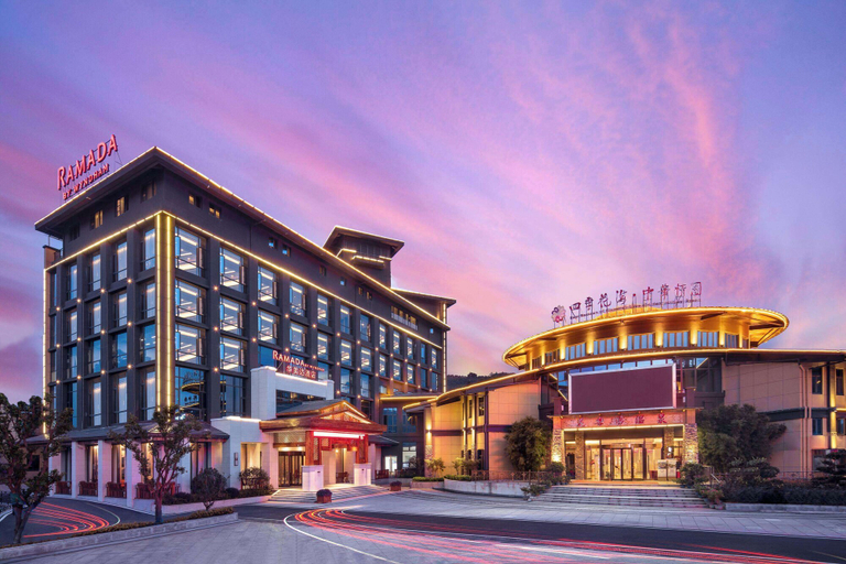 Exterior & Views 2, Ramada by Wyndham Yingshan Jiulongwan Resort, Huanggang