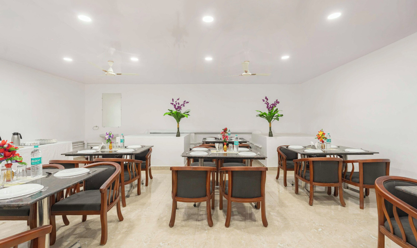 Food & Drinks 5, Treebo Royal Plaza,700 Mts From Promenade Beach, Puducherry