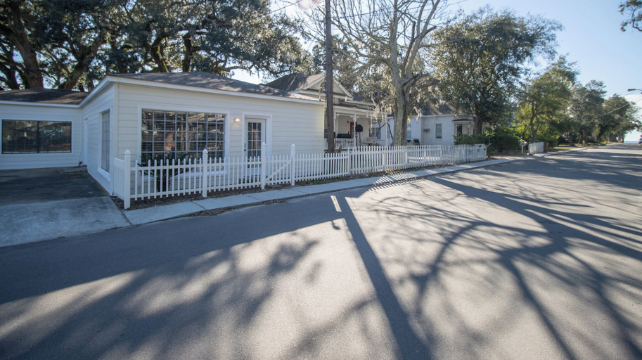 Exterior & Views 2, House on Benachi, Harrison