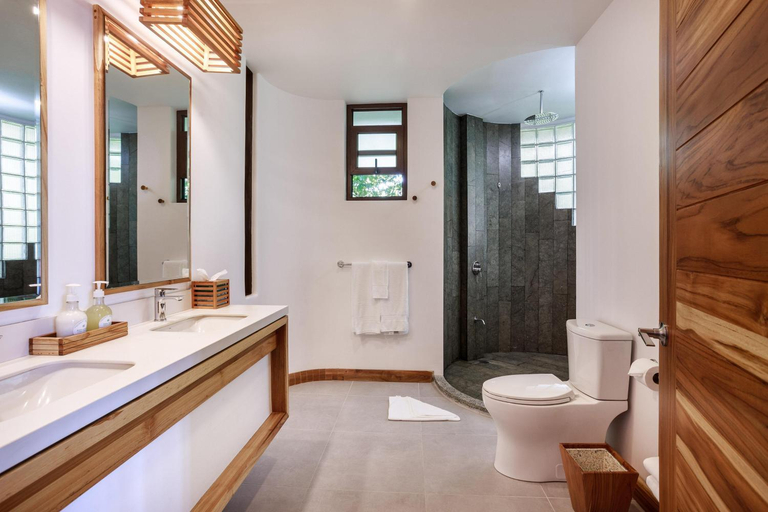 Bathroom 5, Arenas Del Mar Beachfront & Rainforest Resort, Aguirre