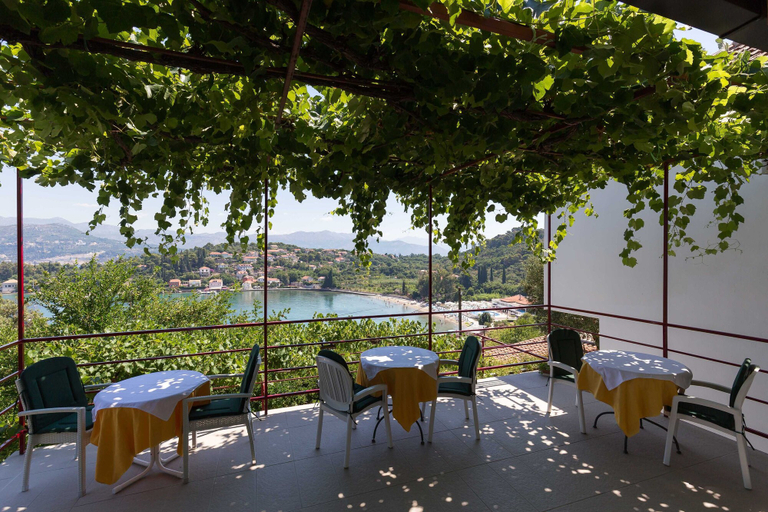 Food & Drinks 5, Guest House Oreb, Pojezerje