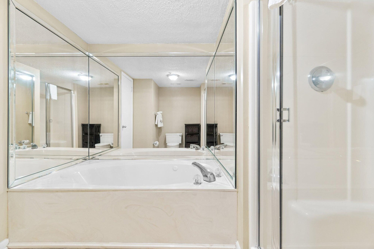 Bathroom 3, Summerchase 401, Baldwin