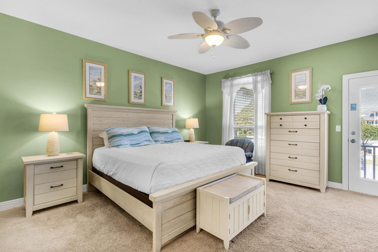Bedroom 3, Emerald Mist, Walton