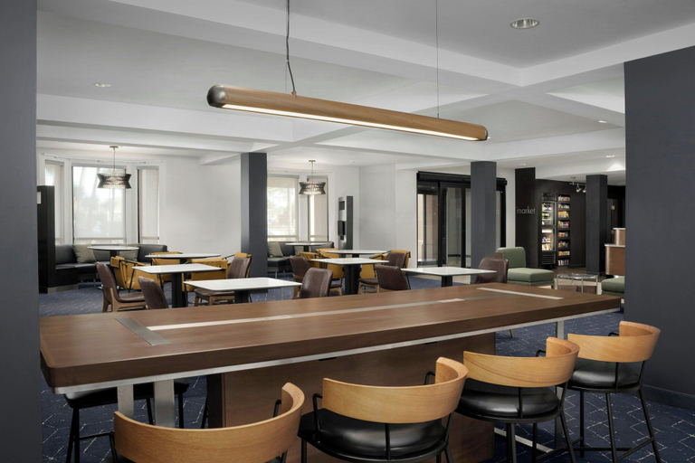 Food & Drinks 5, Courtyard by Marriott Lakeland, Polk