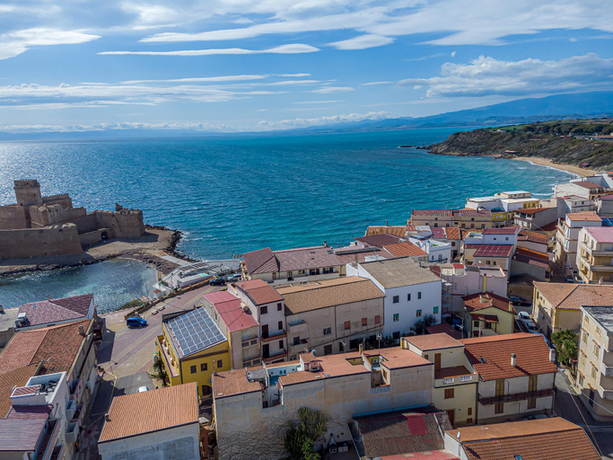 Others 5, Home Le Castella, Crotone