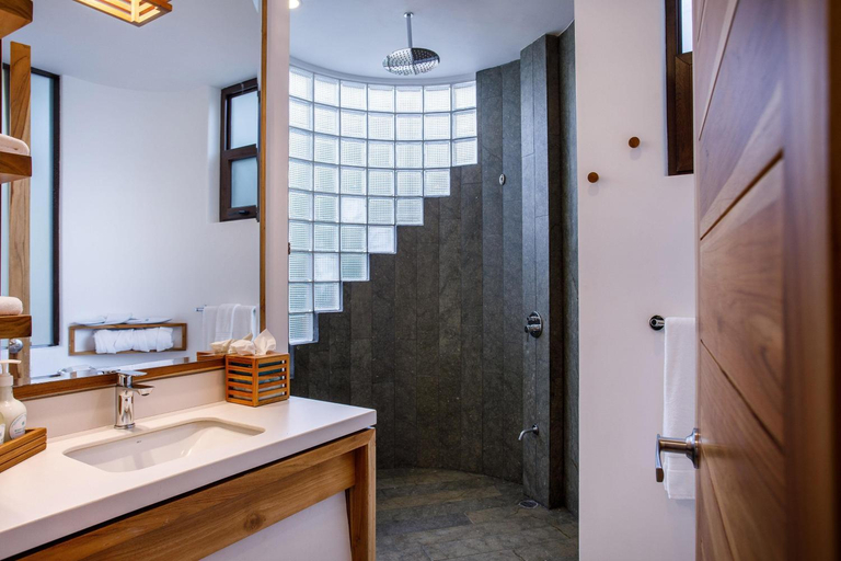 Bathroom 5, Arenas Del Mar Beachfront & Rainforest Resort, Aguirre