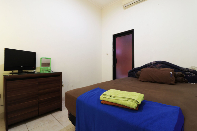 Bedroom 4, Marsya Prima Syariah Hotel, Jakarta Timur