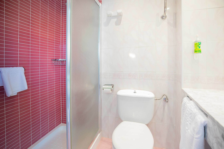 Bathroom 4, Hotel Servigroup Venus, Alicante