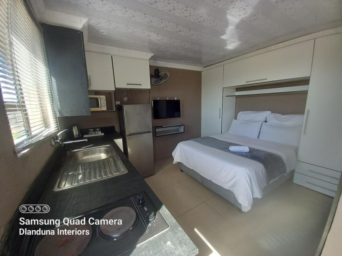 Others 5, Dlanduna GUEST House, Ugu