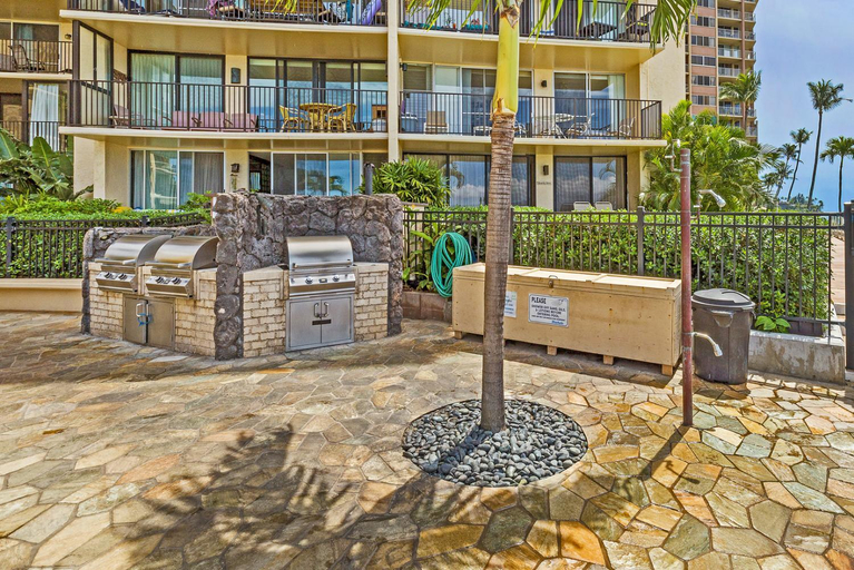 Exterior & Views, Hololani B703 - Full Ocean View -, Maui