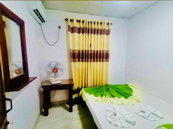 2, Lake Edge Villa, Thamankaduwa