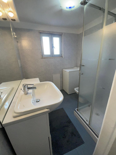 Bathroom, Camera privata, Bari