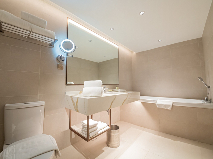 Bathroom 5, Glenmarie Hotel & Golf Resort, Shah Alam