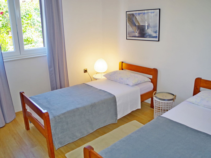 Bedroom 3, Apartment in Valbandon With Terrace, Fažana