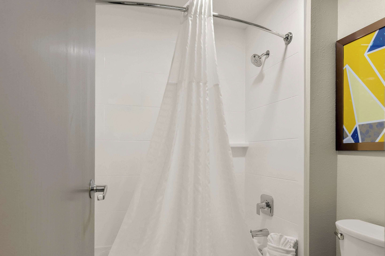 Bathroom 4, Comfort Inn Conroe, Montgomery