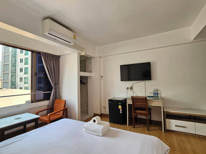 Bedroom 18