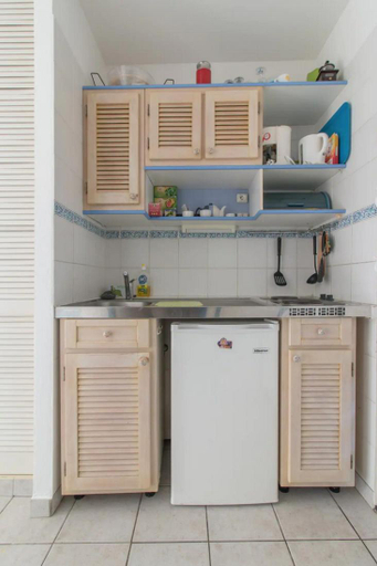 Others 4, Un pied-a-terre face a la marina, Le Marin