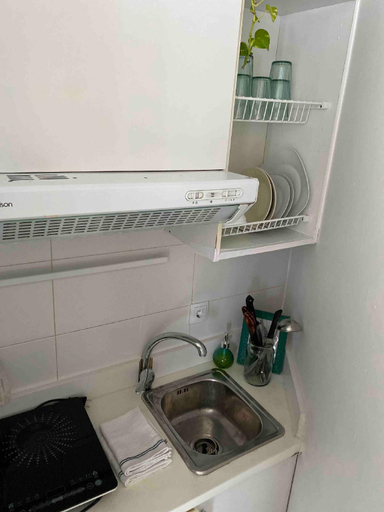 Others 5, Gobeach Small Studio 8sq Completely Independent, Sevilla