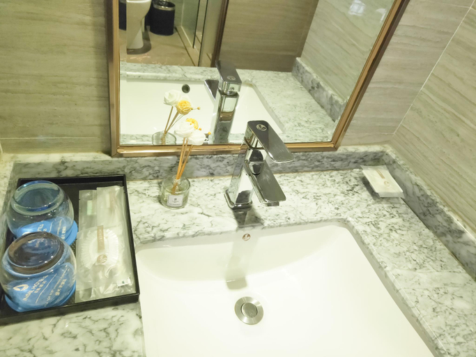 Bathroom 4