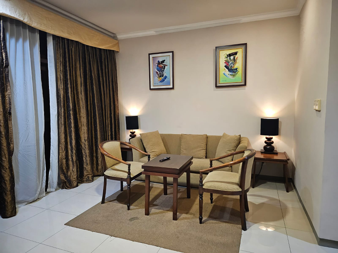 Others 4, ONE SIX EIGHT OX HOTEL & RESTAURANT, Salatiga