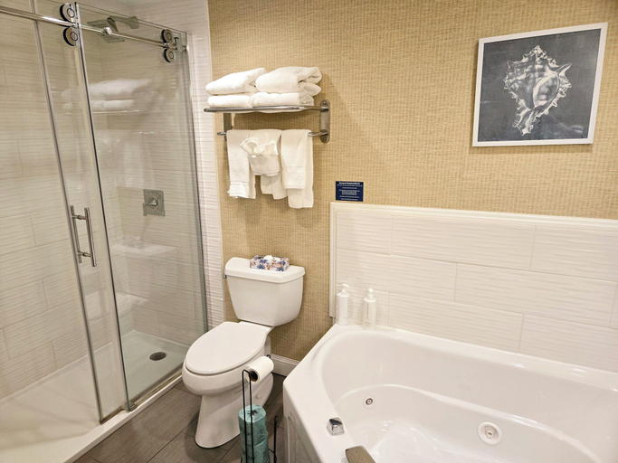 Bathroom 3, Kings Port Inn, York