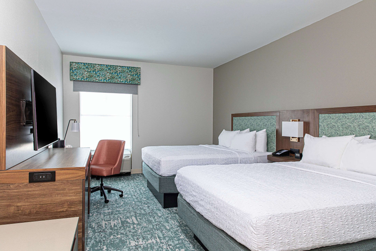 Bedroom 3, Hampton Inn & Suites Charleston/West Ashley, Charleston