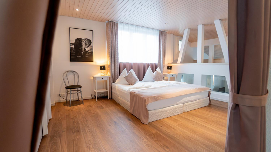 Bedroom 14