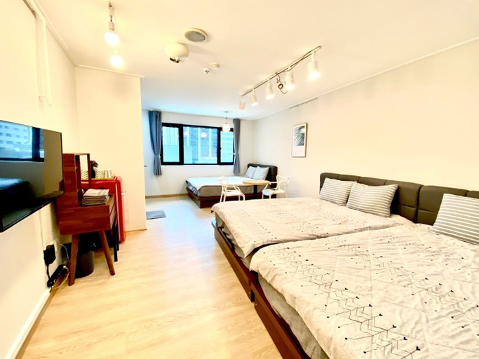 Bedroom 3, Namsan Forest Myeongdong Station, Jung