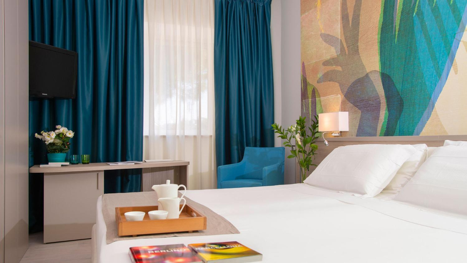 Bedroom 12