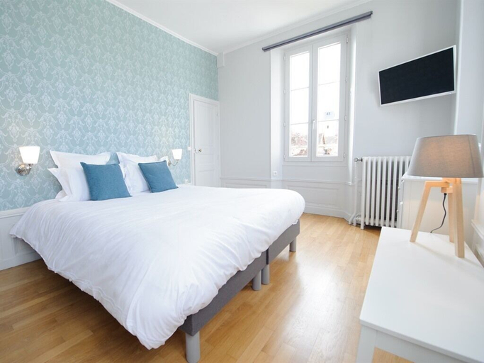 Bedroom 24