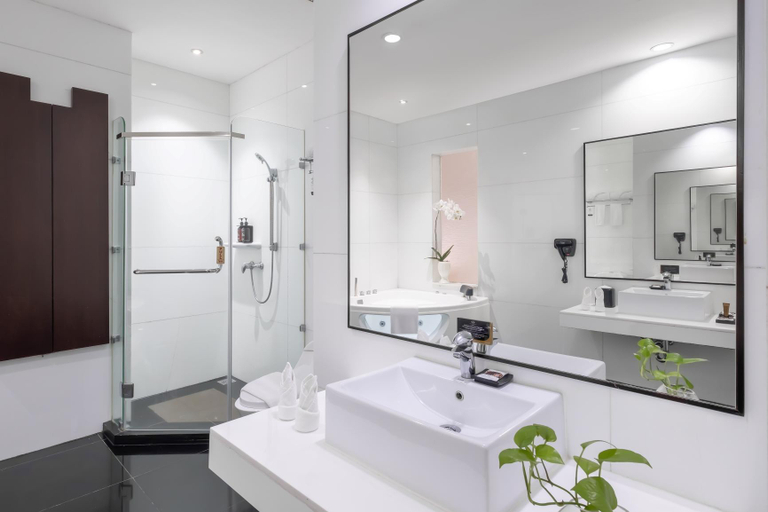 Bathroom 5