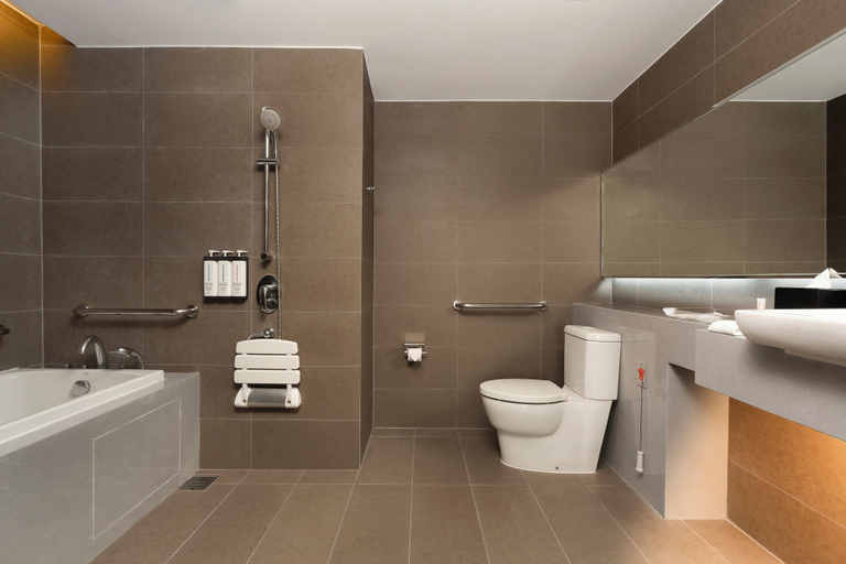 Bathroom 5, Hyatt Place Bangkok Sukhumvit 1, Wattana