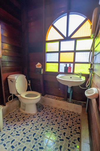 Bathroom 5