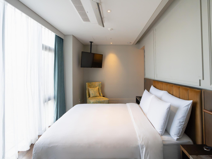 Bedroom 8