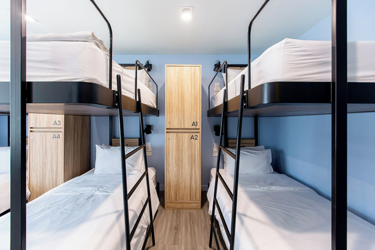 Bedroom 21