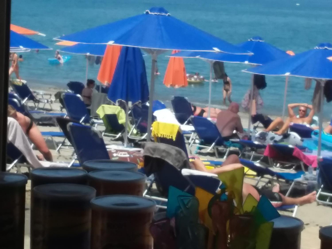Others 3, Melina Beach, Crete