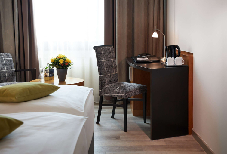 Bedroom 13