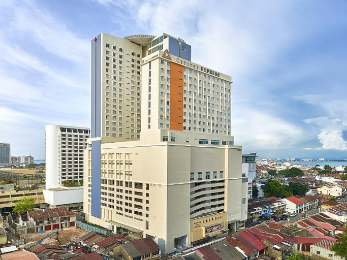 Exterior 9