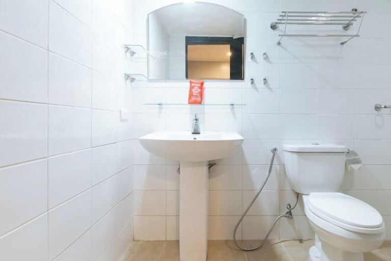 Bathroom 12