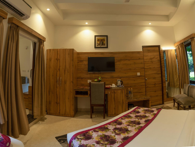 Bedroom 3, Wood Castle Spa & Resort, Nainital