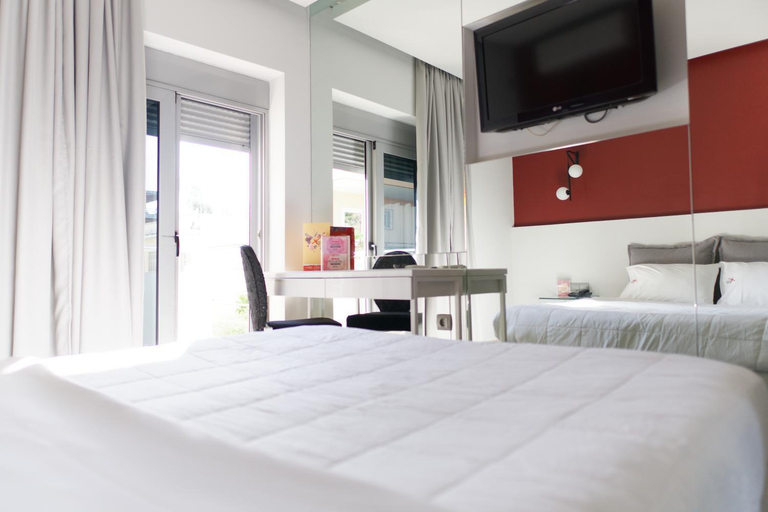 Others 2, X Dream Hotel-Adults Only, Attica