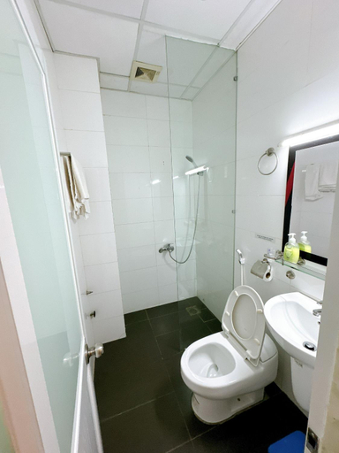 Bathroom 2, Khach san Nam Mon, Ninh Kiều