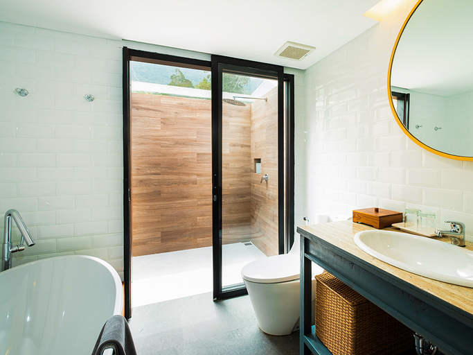Bathroom 4